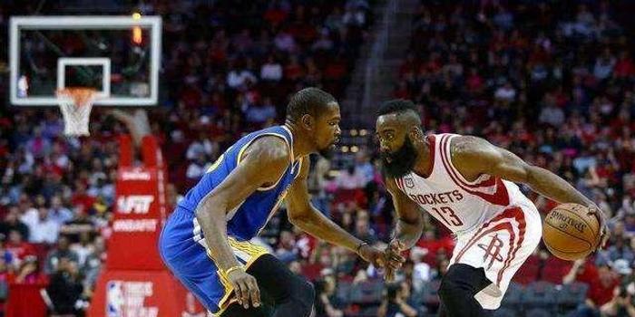 NBA勇士终场争议三分绝杀灰熊终结六连胜登顶西部引热议